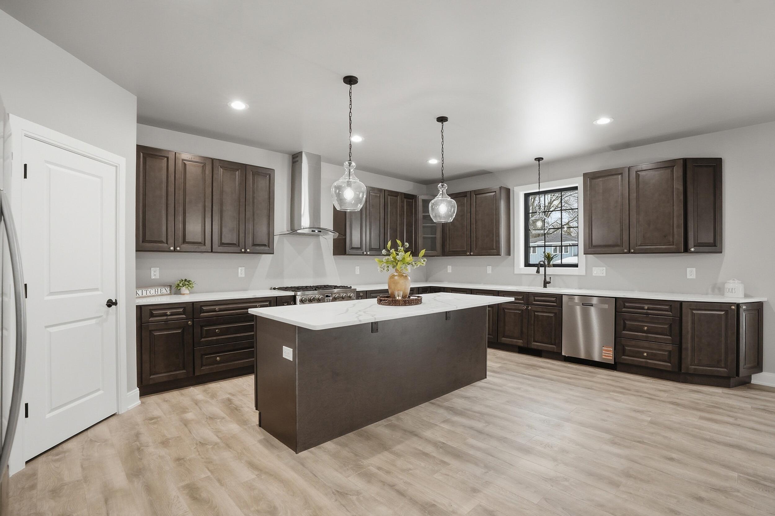 8201 Castle Drive, Munster, IN 46321; Image #14