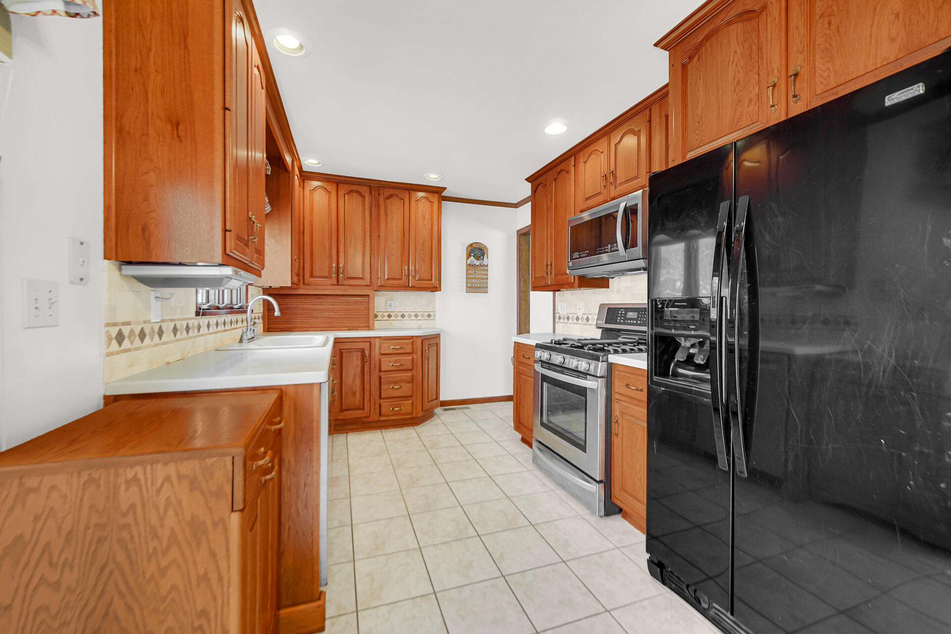 54 Dogwood Drive, La Porte, IN 46350; Image #9