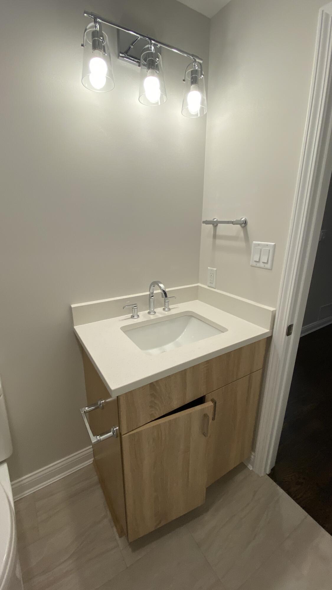 408 N Griffith Boulevard, Griffith, IN 46319; Image #25