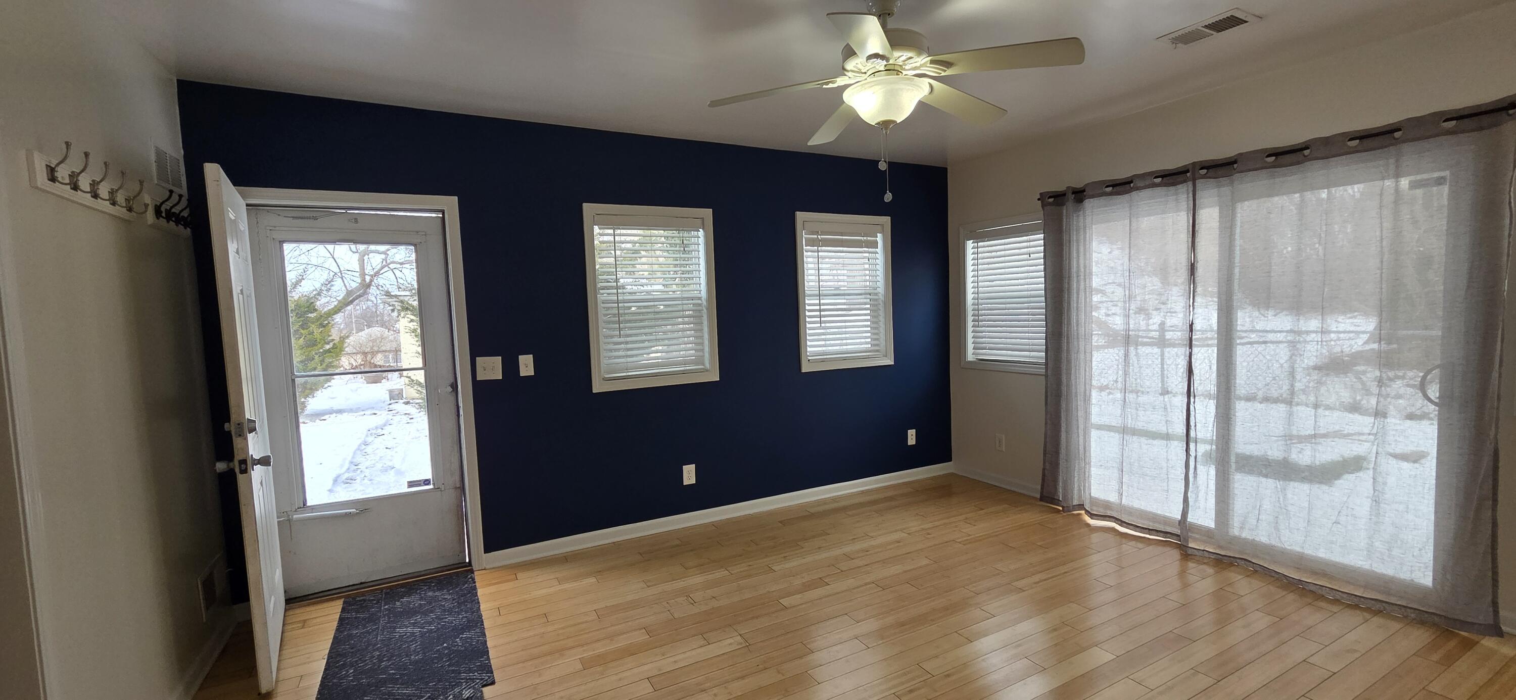 801 N Shelby Street, Gary, IN 46403; Image #44
