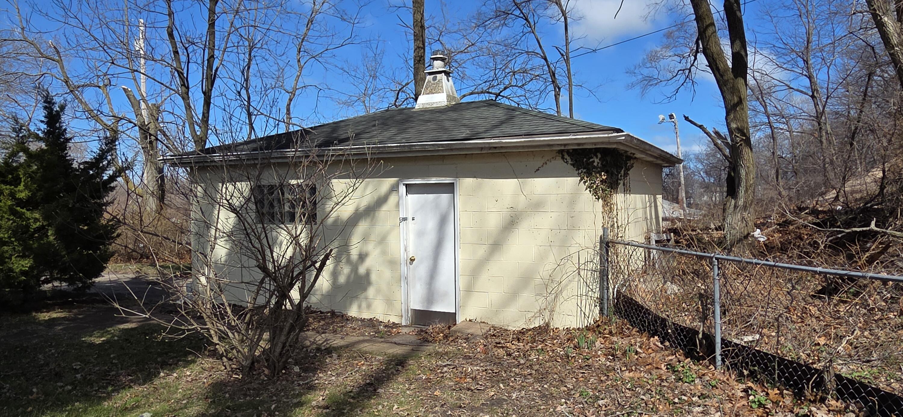 801 N Shelby Street, Gary, IN 46403; Image #48