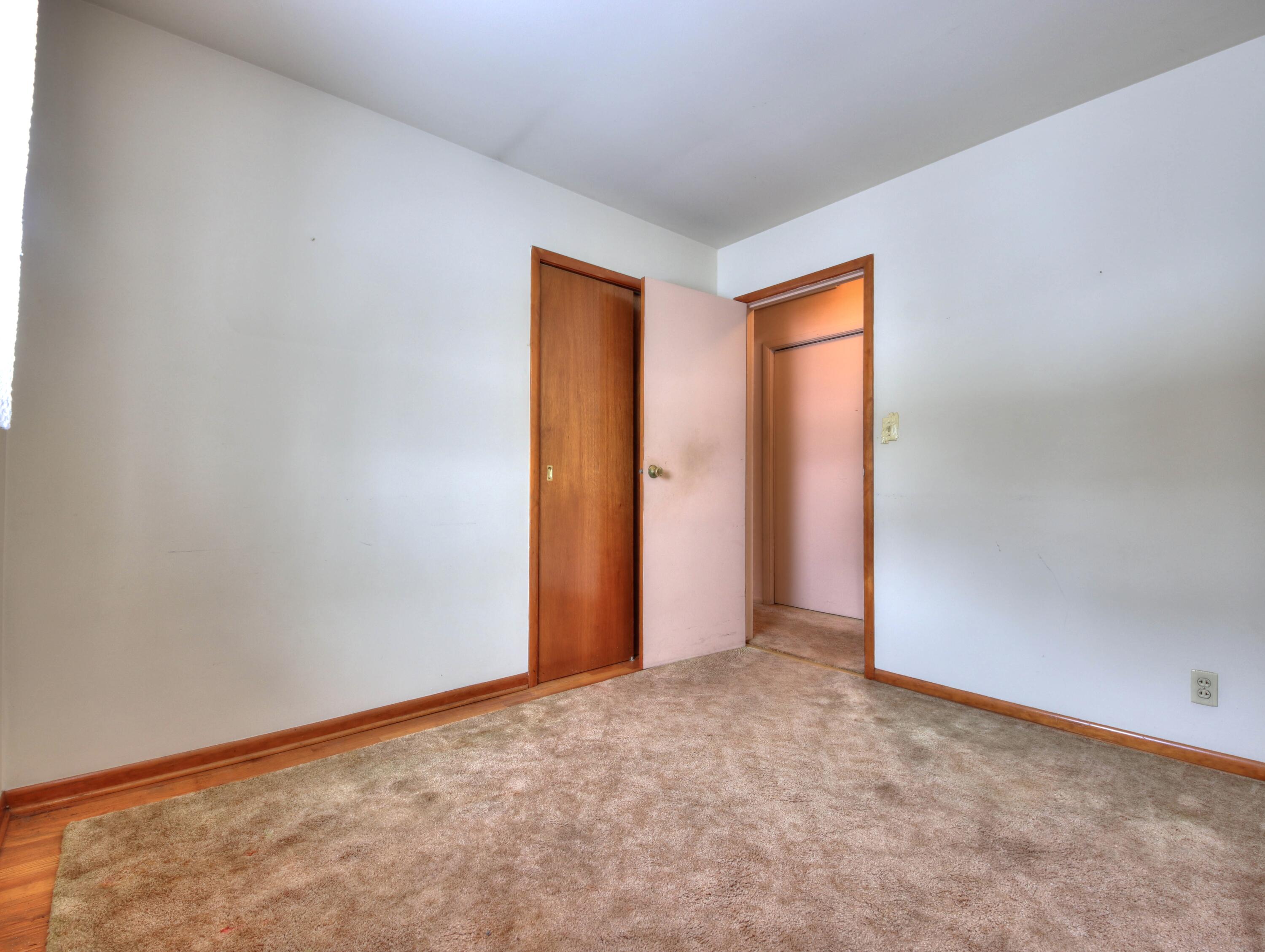 8343 W Pahs Road, Michigan City, IN 46360; Image #12