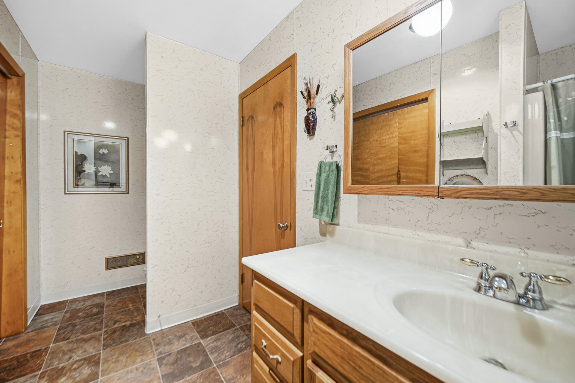402 Schricker Avenue, North Judson, IN 46366; Image #22