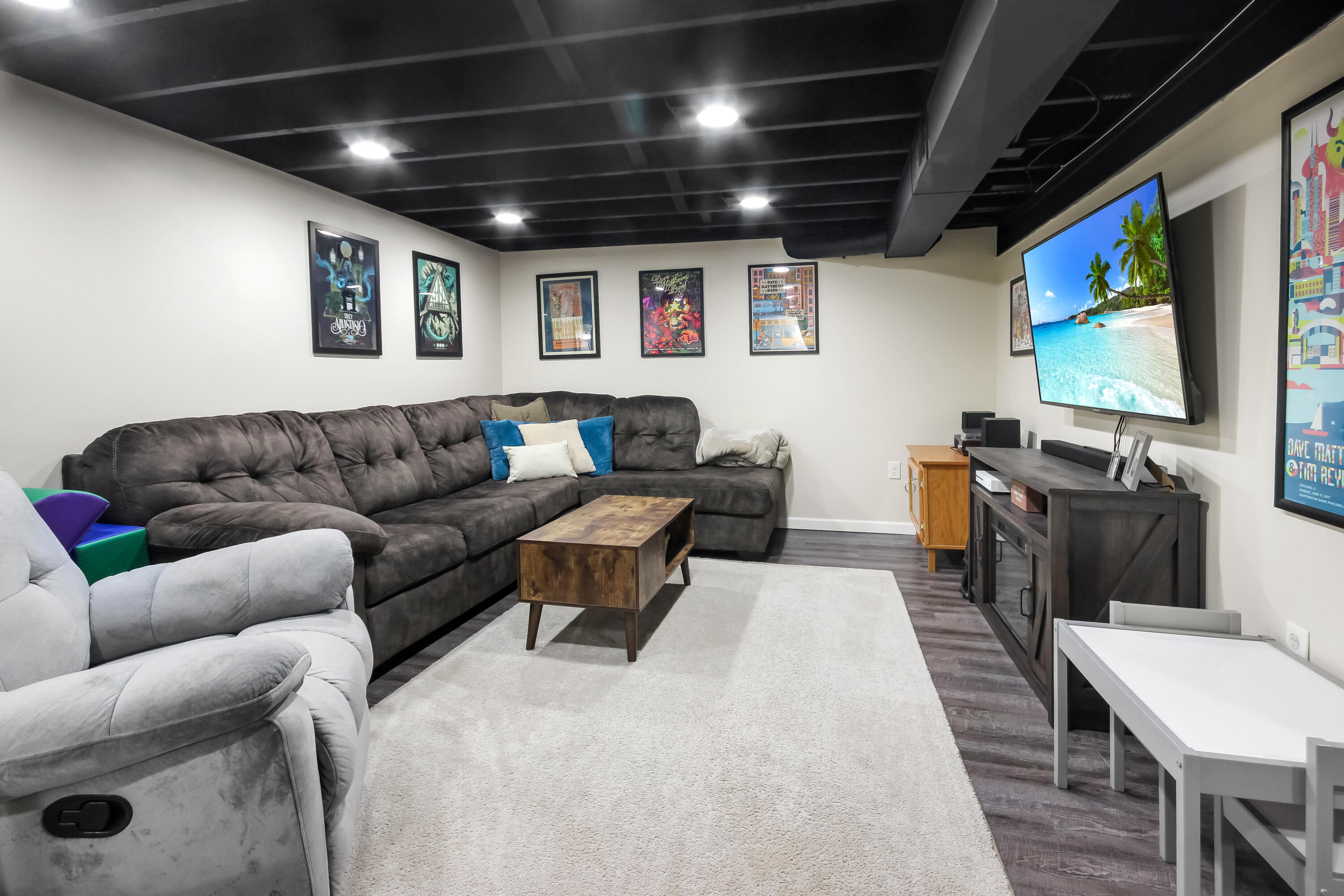 9347 O’day Drive, Highland, IN 46322; Image #8