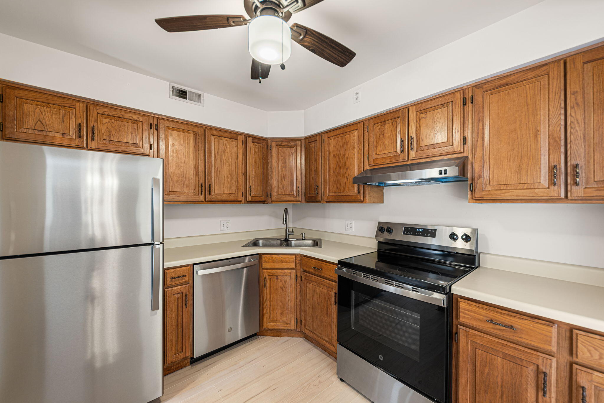 245 W Joliet Street, Schererville, IN #103, 46375; Image #9