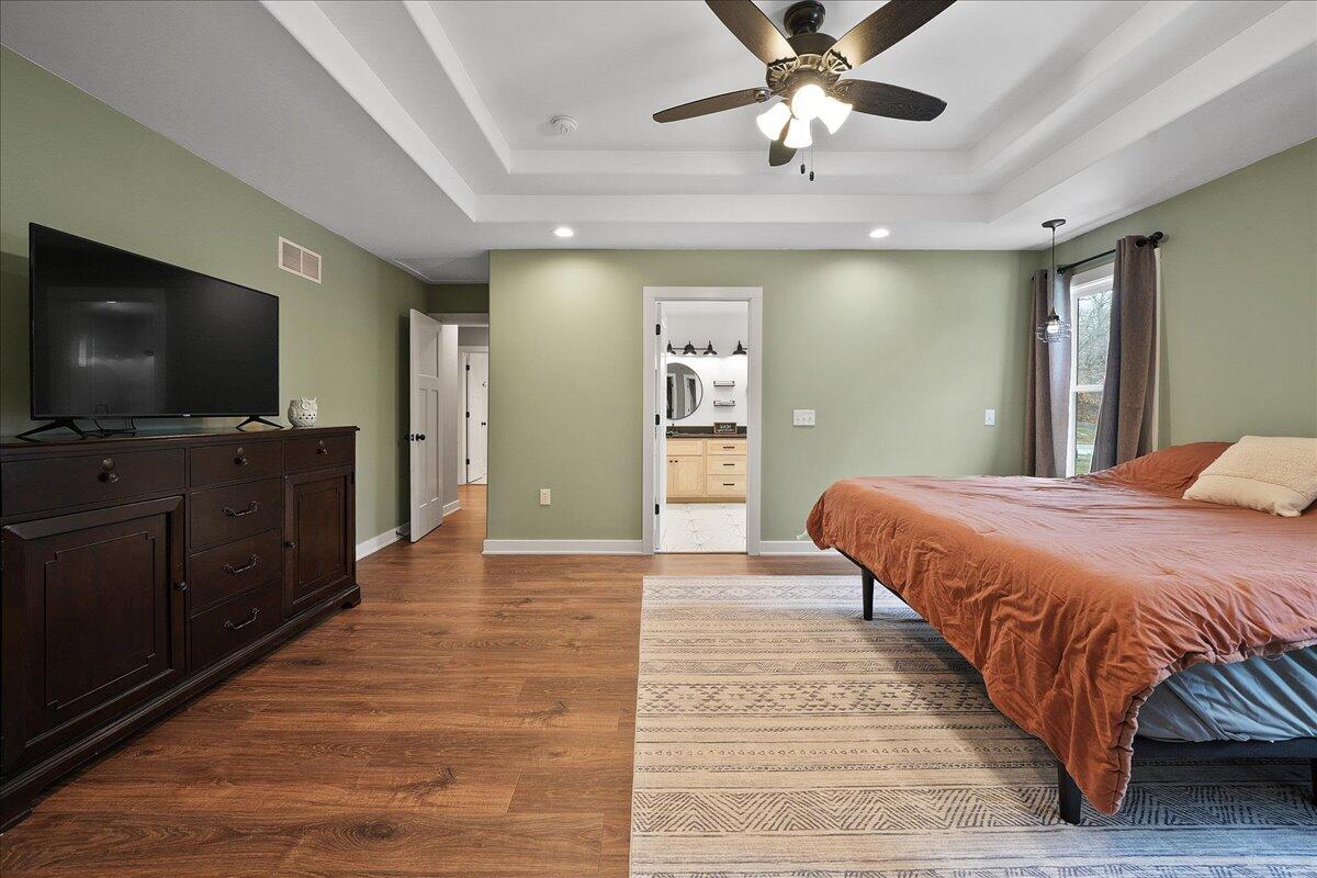 8183 Old Oak Drive, DeMotte, IN 46310; Image #25