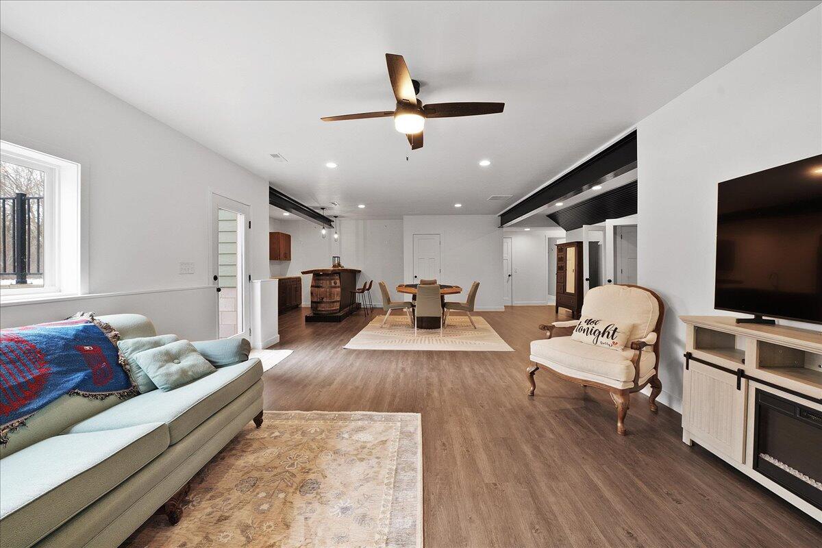 8183 Old Oak Drive, DeMotte, IN 46310; Image #44