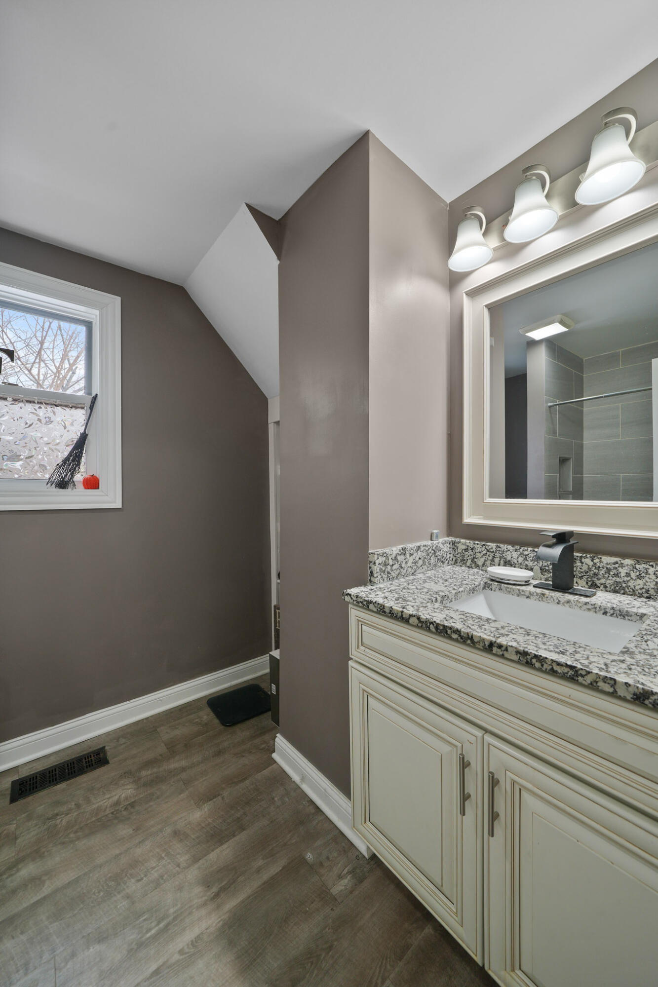 345 Castle Street, Lowell, IN 46356; Image #17