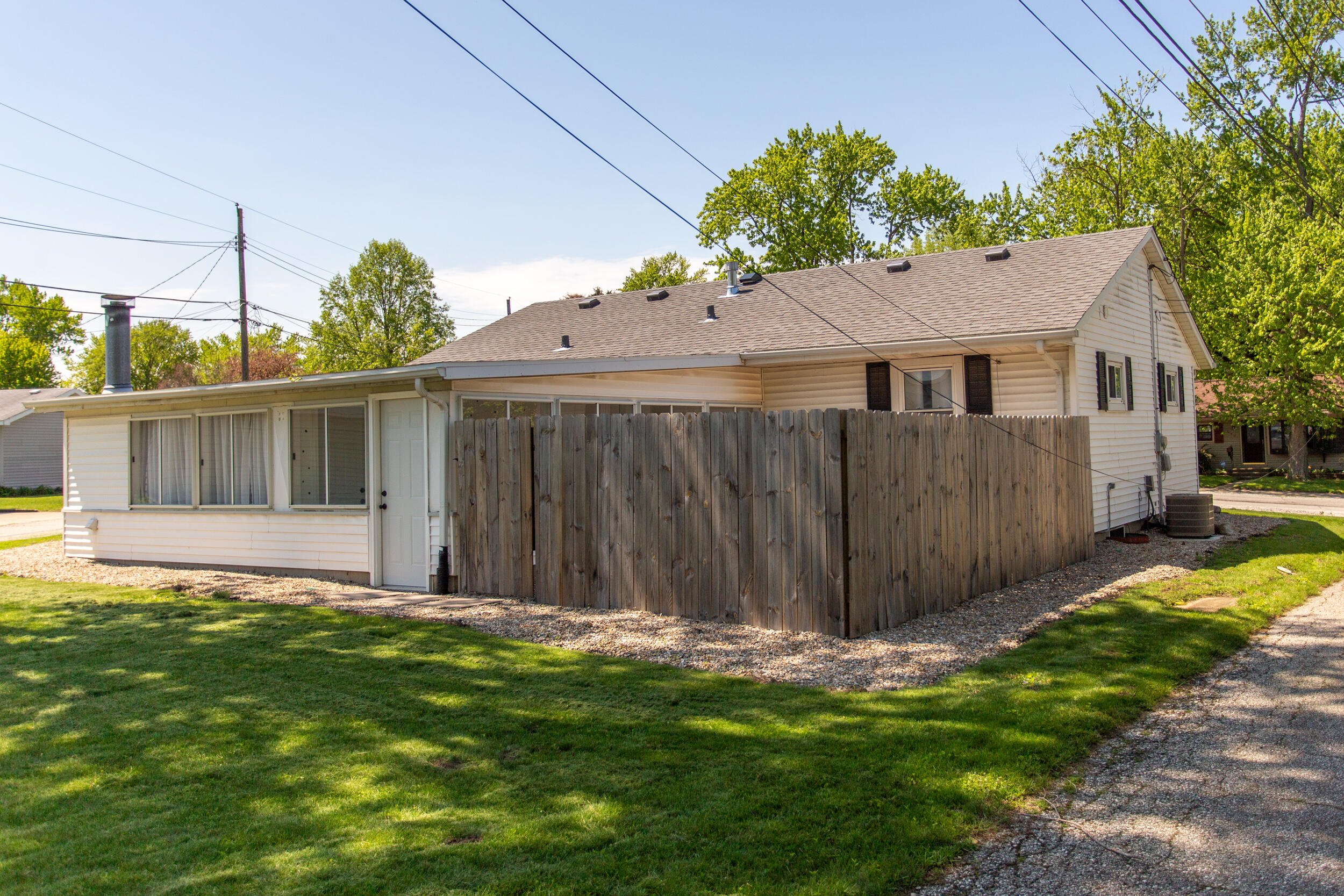 406 Bolka Avenue, Michigan City, IN 46360; Image #4