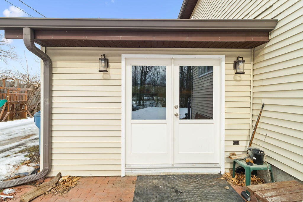 214 Woodlawn Avenue, Chesterton, IN 46304; Image #10