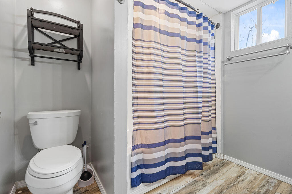 214 Woodlawn Avenue, Chesterton, IN 46304; Image #21