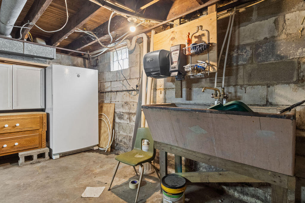 214 Woodlawn Avenue, Chesterton, IN 46304; Image #42