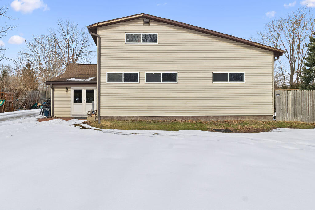 214 Woodlawn Avenue, Chesterton, IN 46304; Image #8