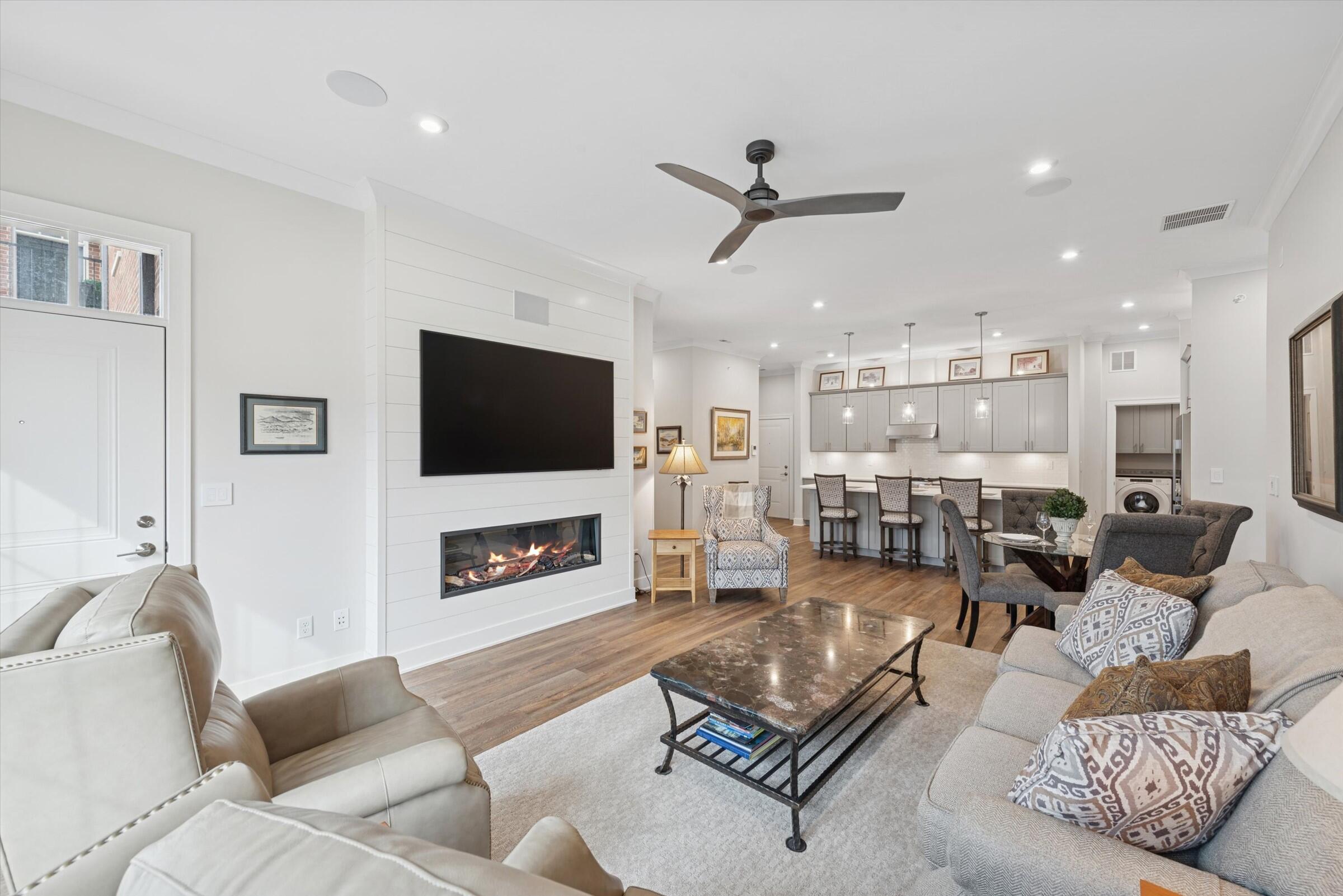 208 Campbell Street, Valparaiso, IN #103, 46385; Image #2