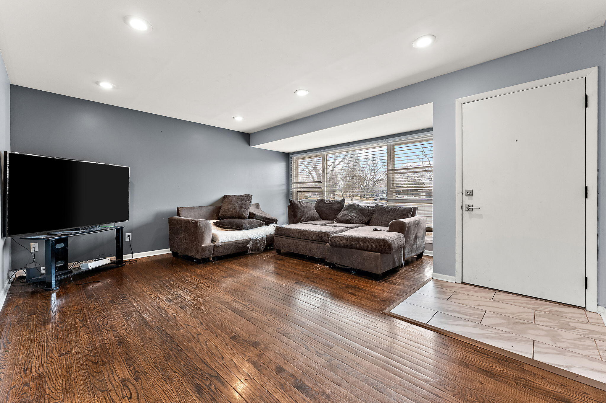 1142 W 72nd Lane, Merrillville, IN 46410; Image #3