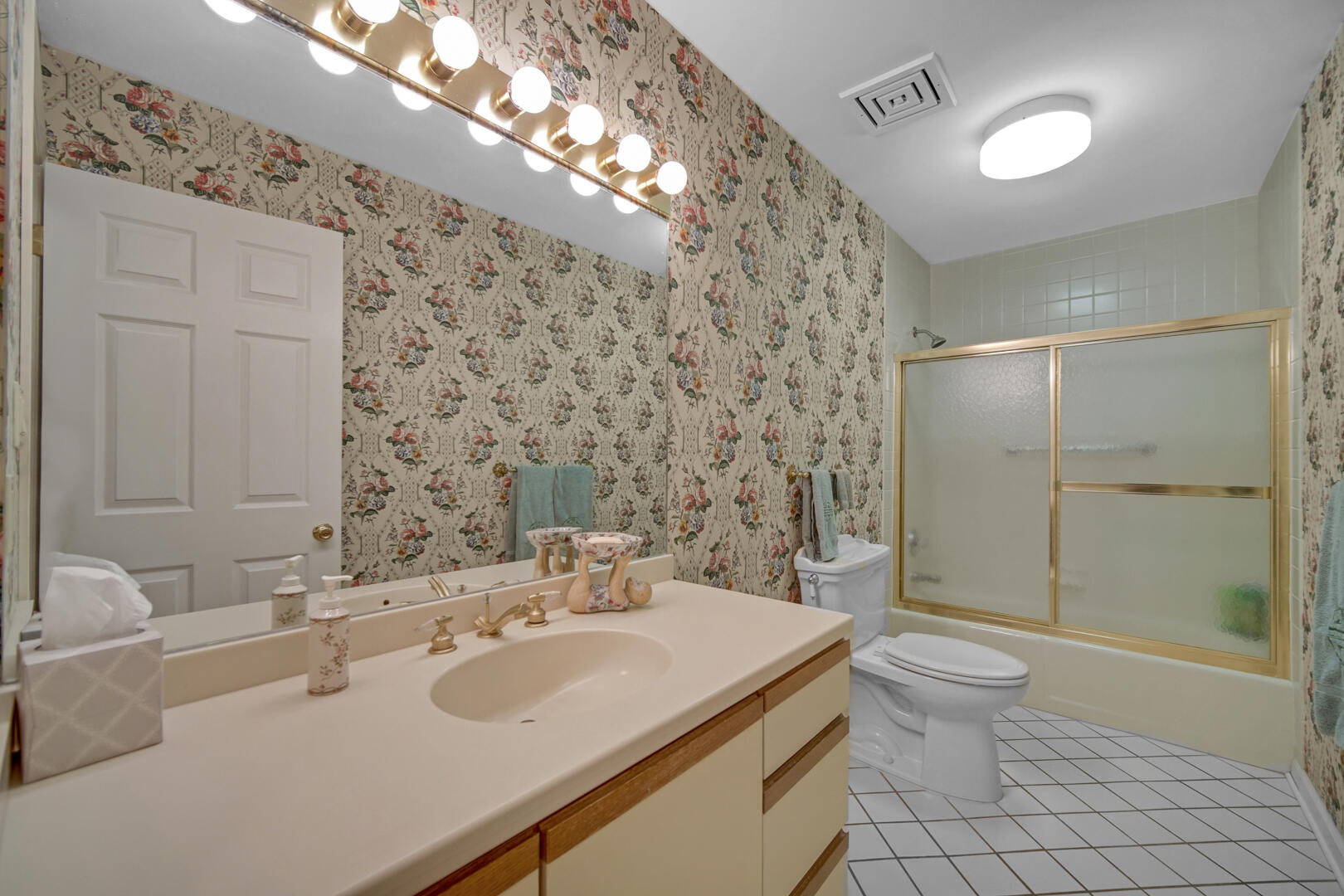 910 Ridge Road, Munster, IN #405, 46321; Image #20