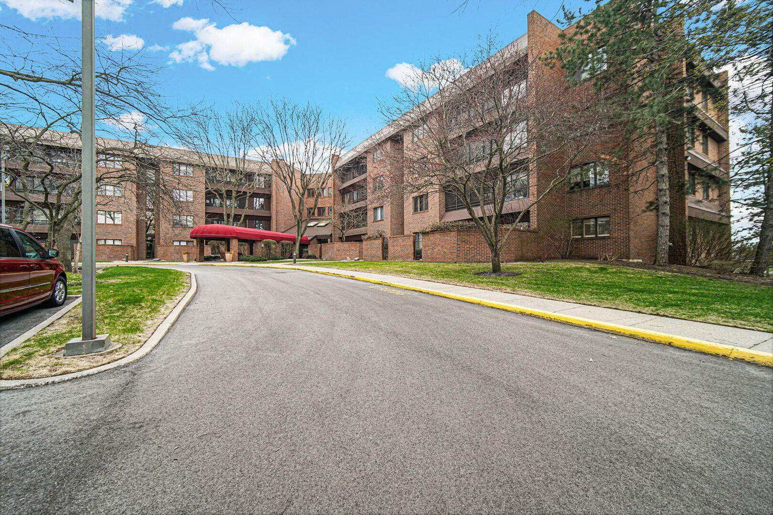 910 Ridge Road, Munster, IN #405, 46321; Image #37