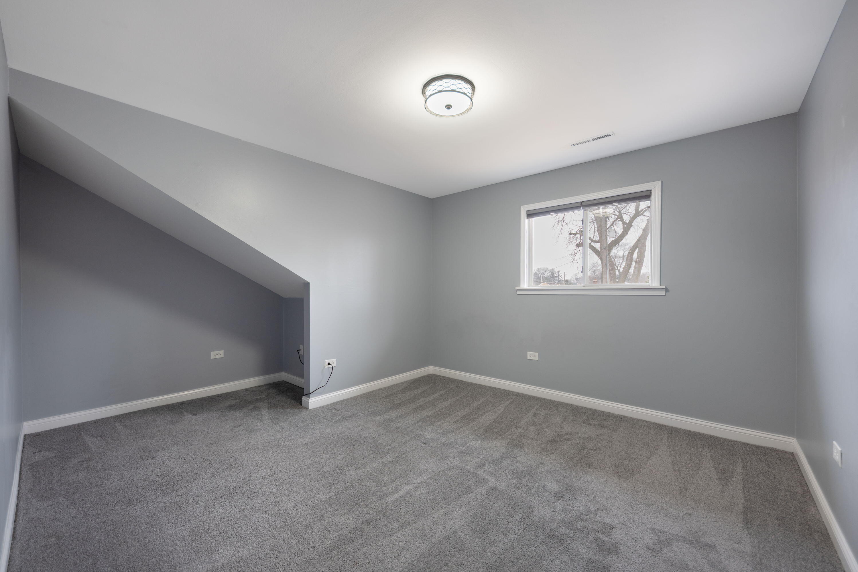 7944 Harrison Avenue, Munster, IN 46321; Image #9