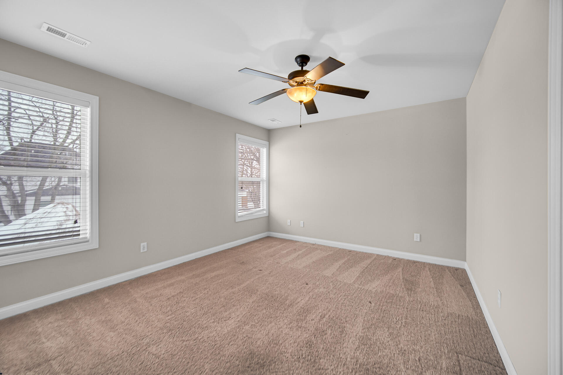 8 W Shakespeare Drive, Valparaiso, IN 46385; Image #12
