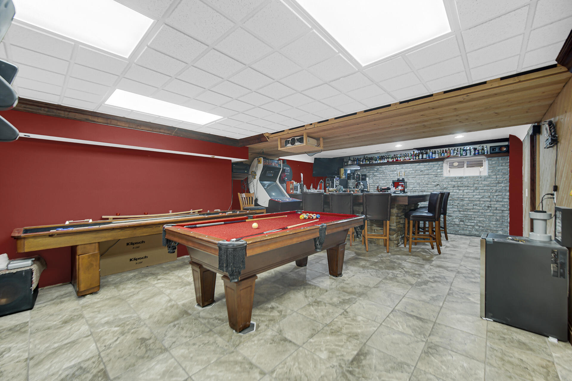 8 W Shakespeare Drive, Valparaiso, IN 46385; Image #22