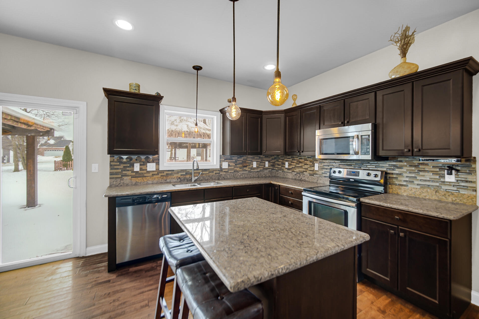 8 W Shakespeare Drive, Valparaiso, IN 46385; Image #3