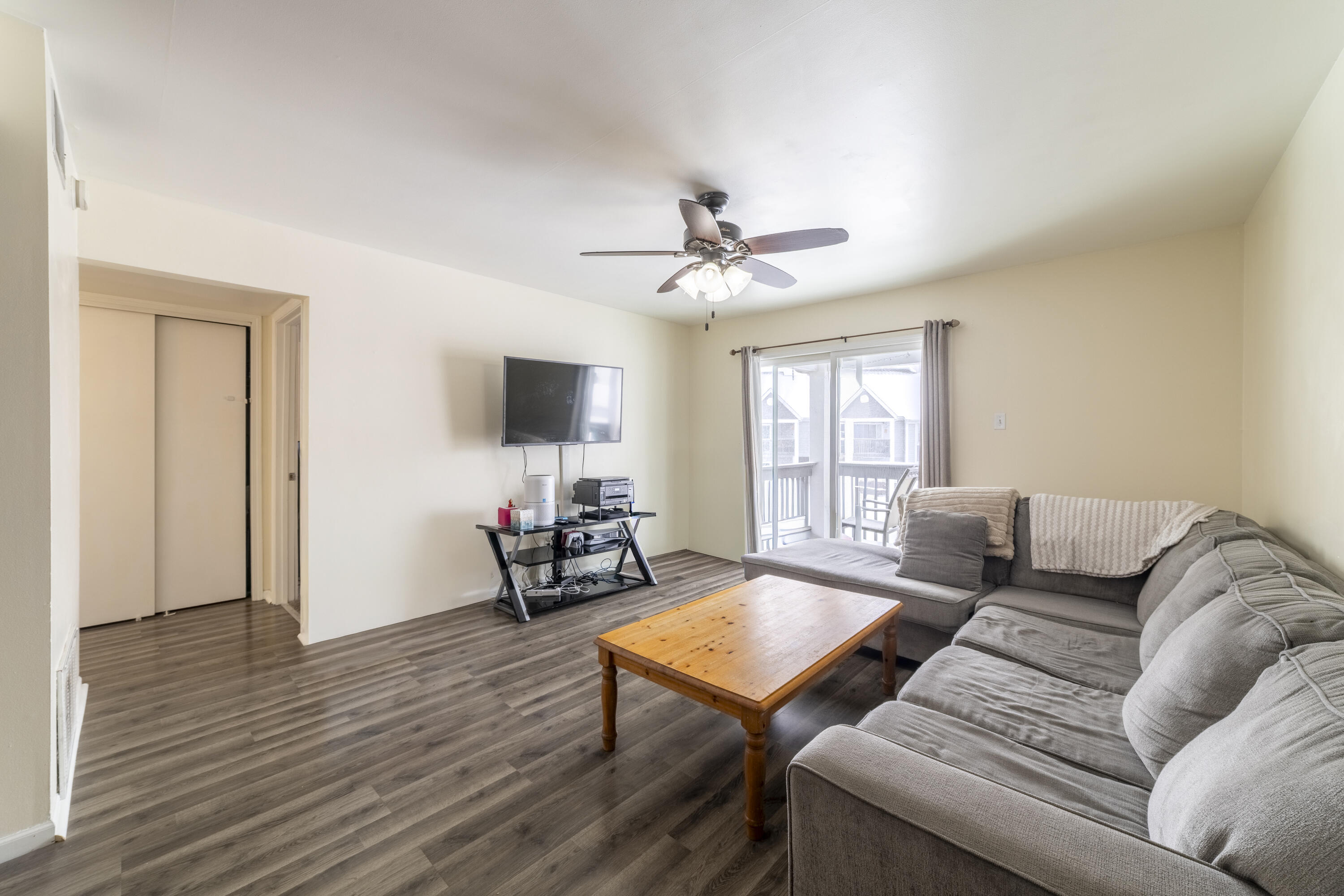 1079 Millpond Road, Valparaiso, IN #E, 46385; Image #2