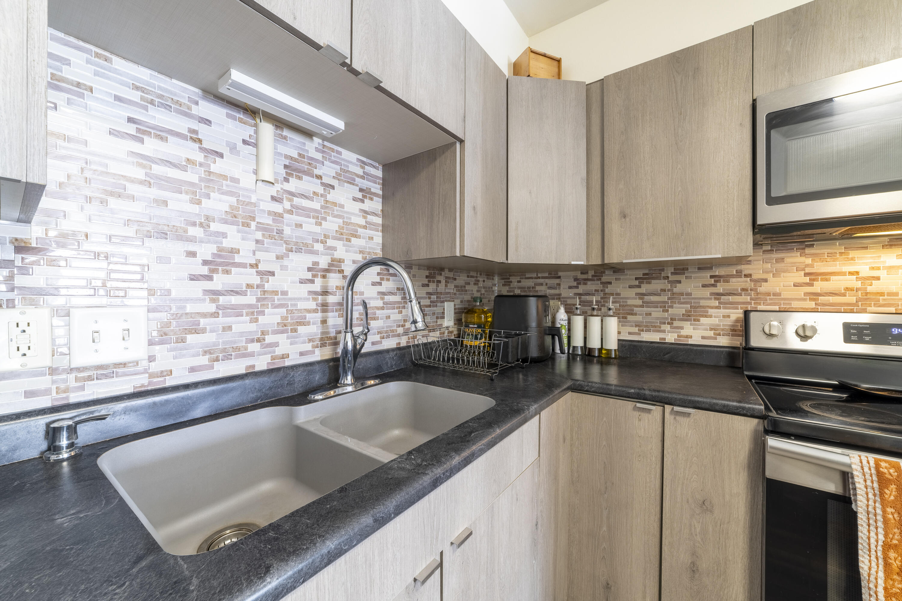 1079 Millpond Road, Valparaiso, IN #E, 46385; Image #6