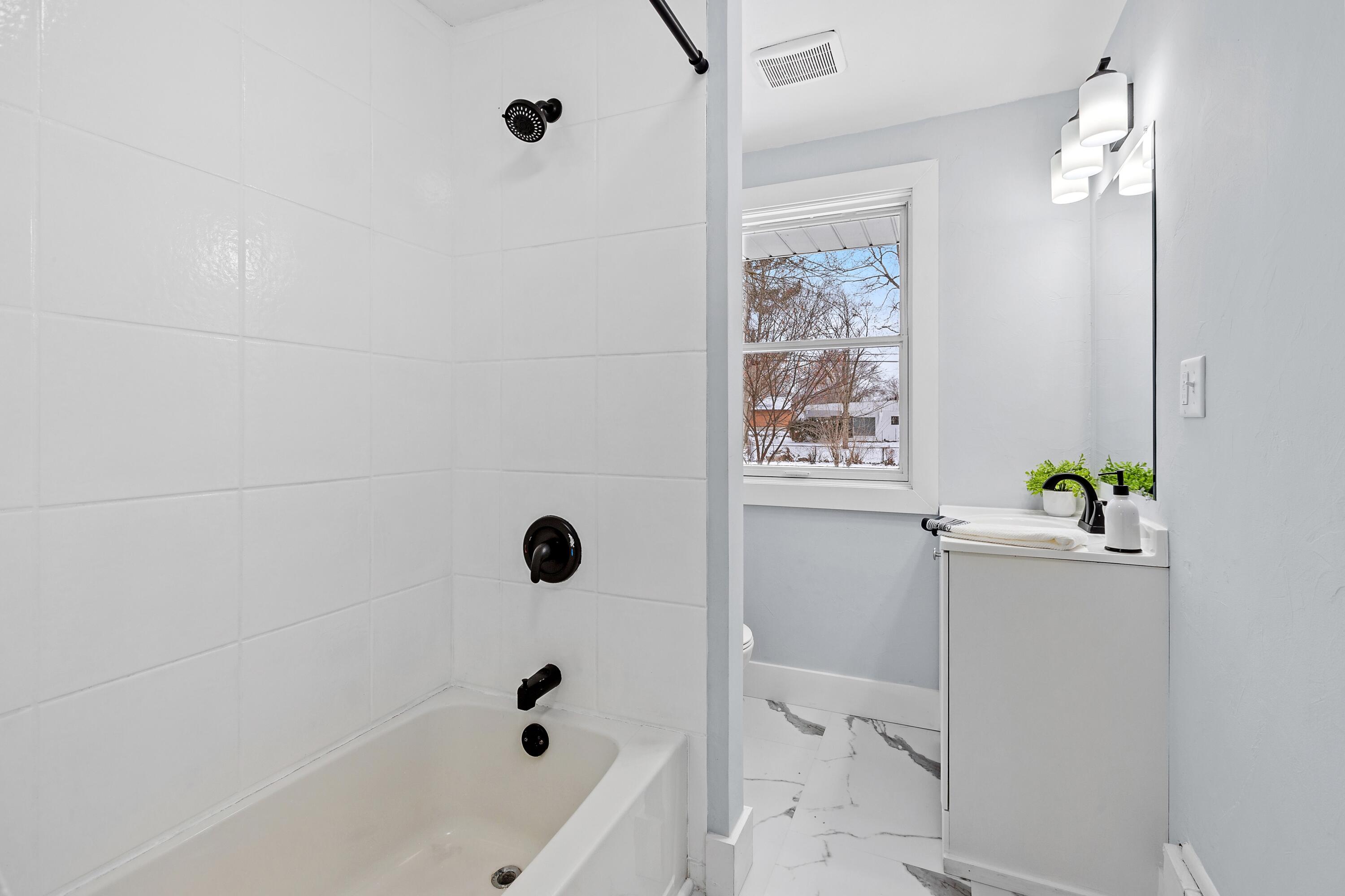 3007 Maple Street, Michigan City, IN 46360; Image #10