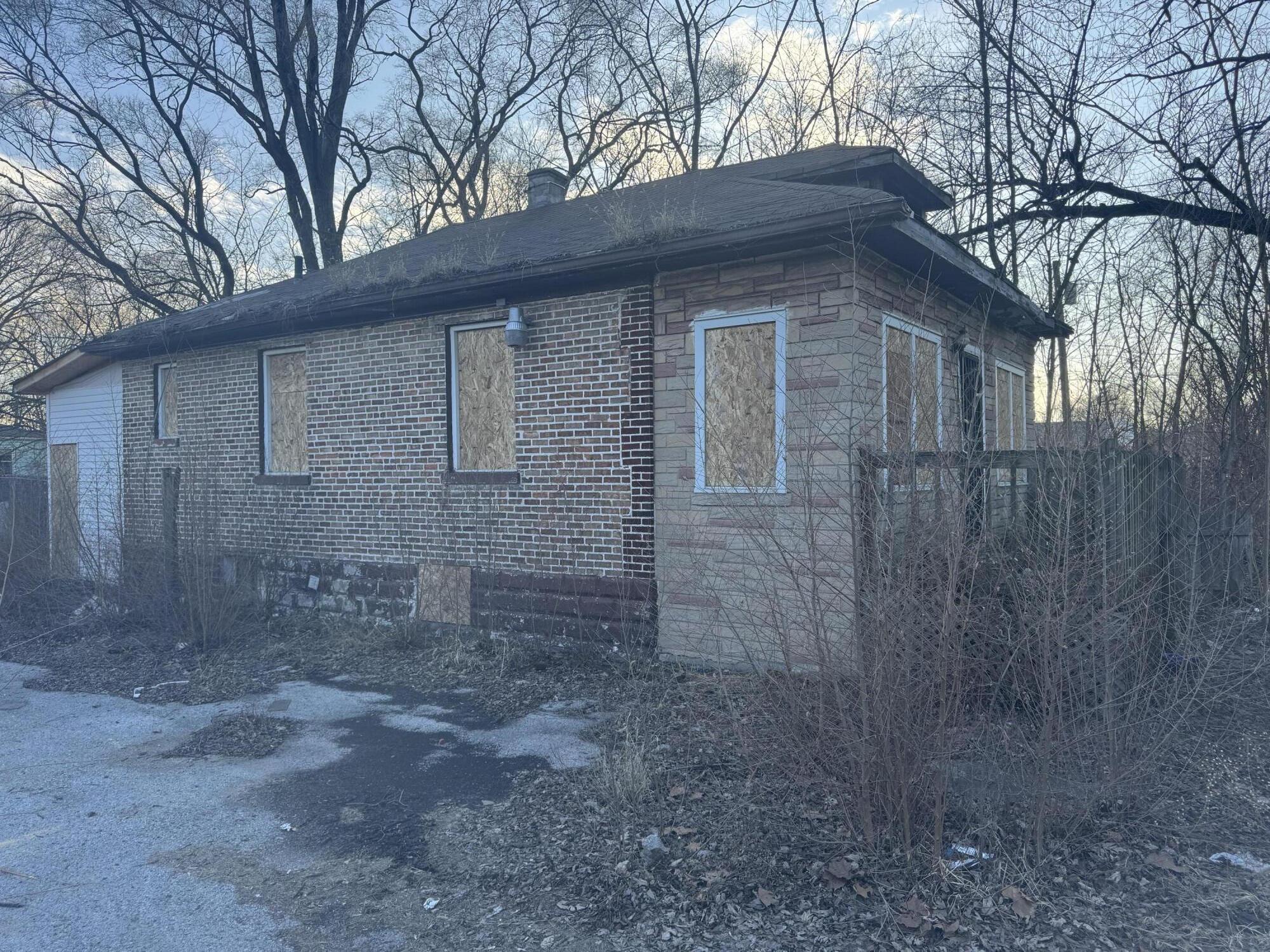 1105 W 15th Avenue, Gary, IN 46407; Image #2
