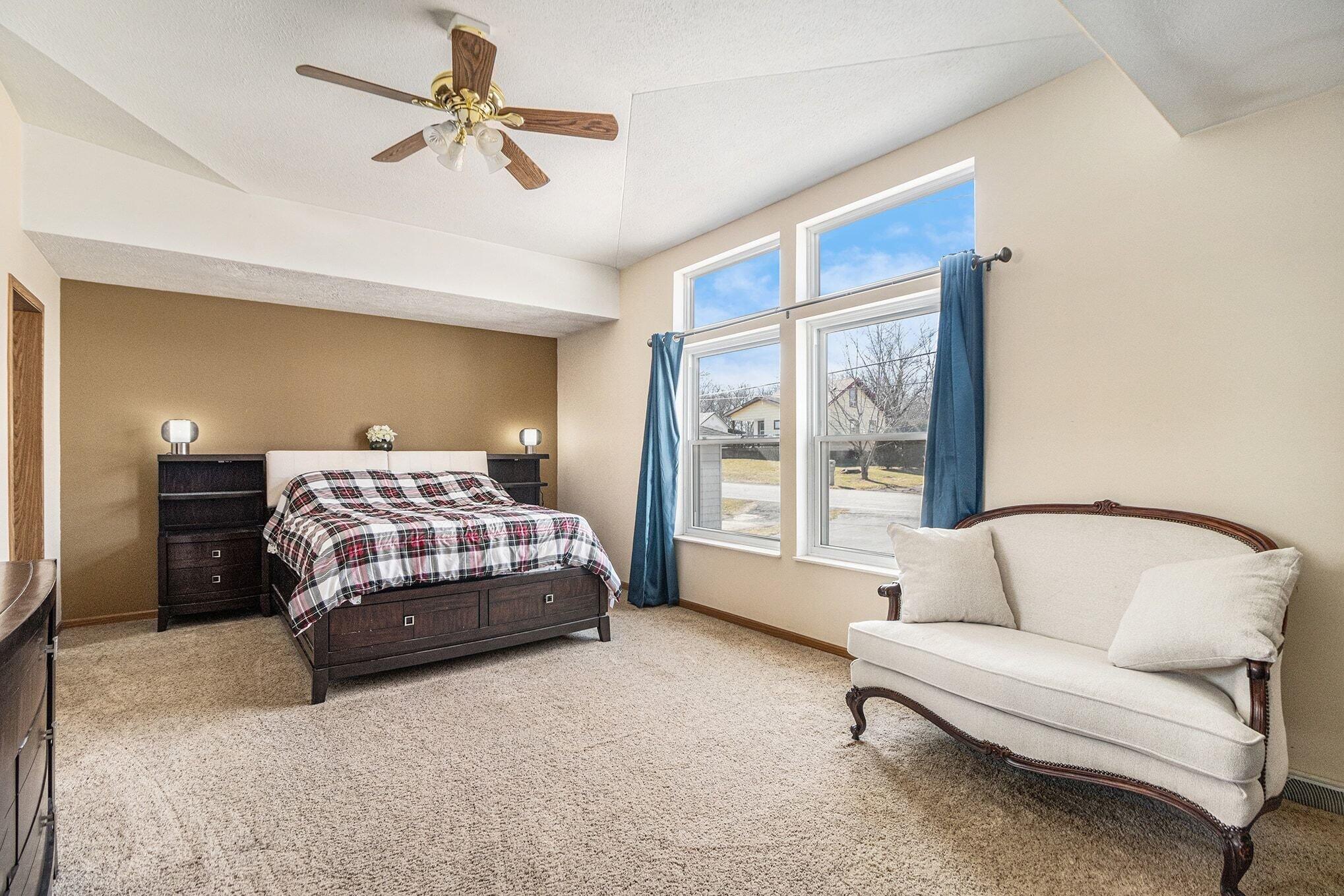 33 S 600 W, Hebron, IN 46341; Image #17