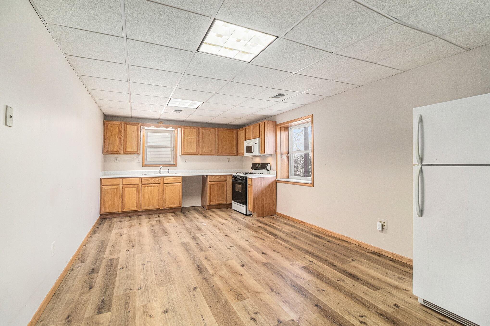 33 S 600 W, Hebron, IN 46341; Image #24