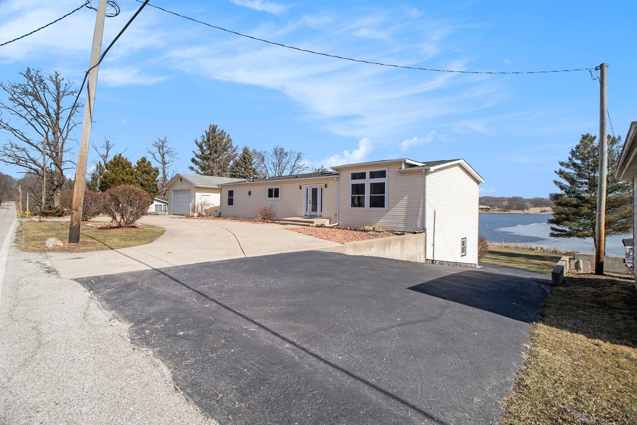 33 S 600 W, Hebron, IN 46341; Image #6