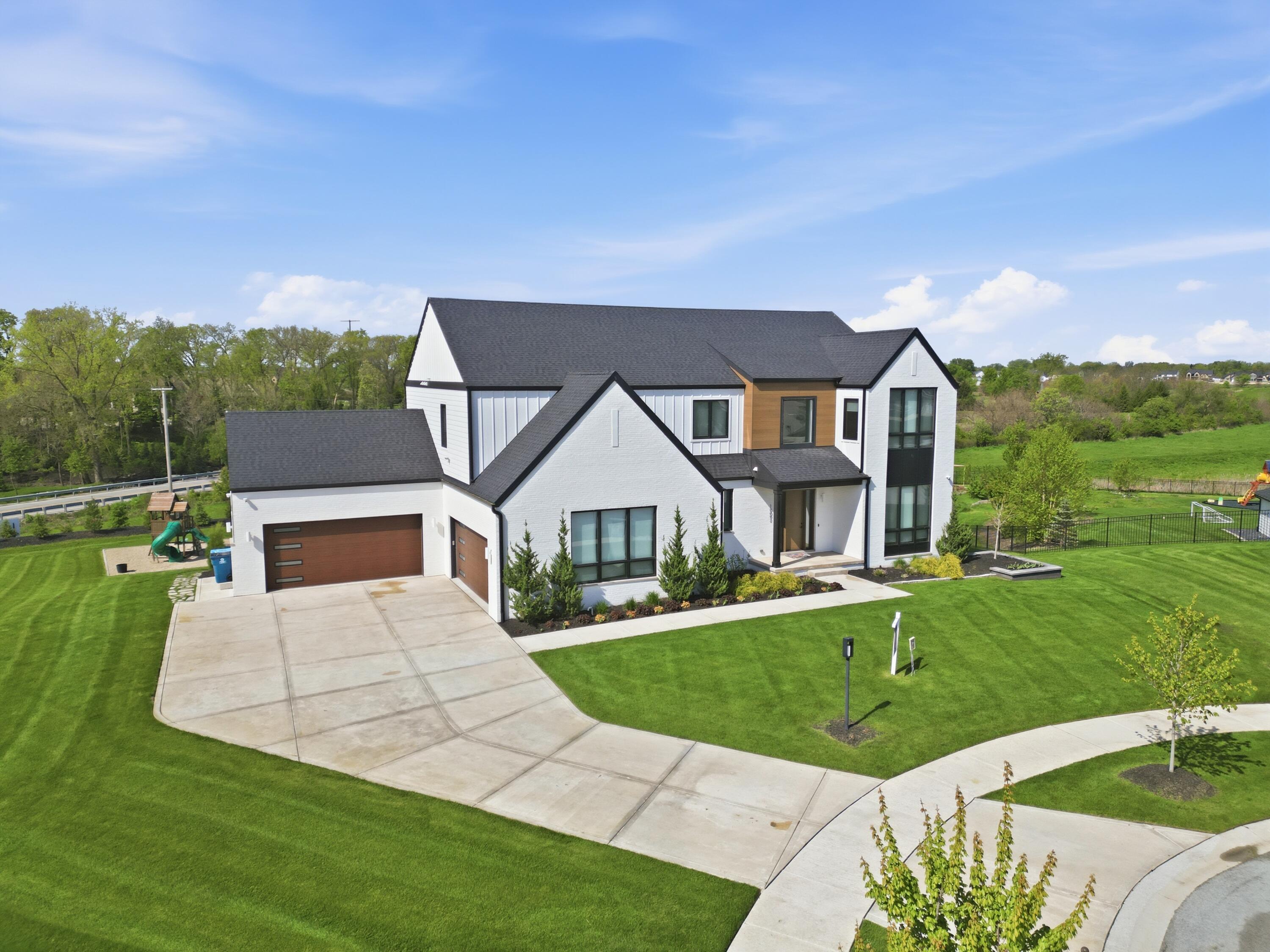 10092 Tall Grass Trail, St. John, IN 46373; Image #3
