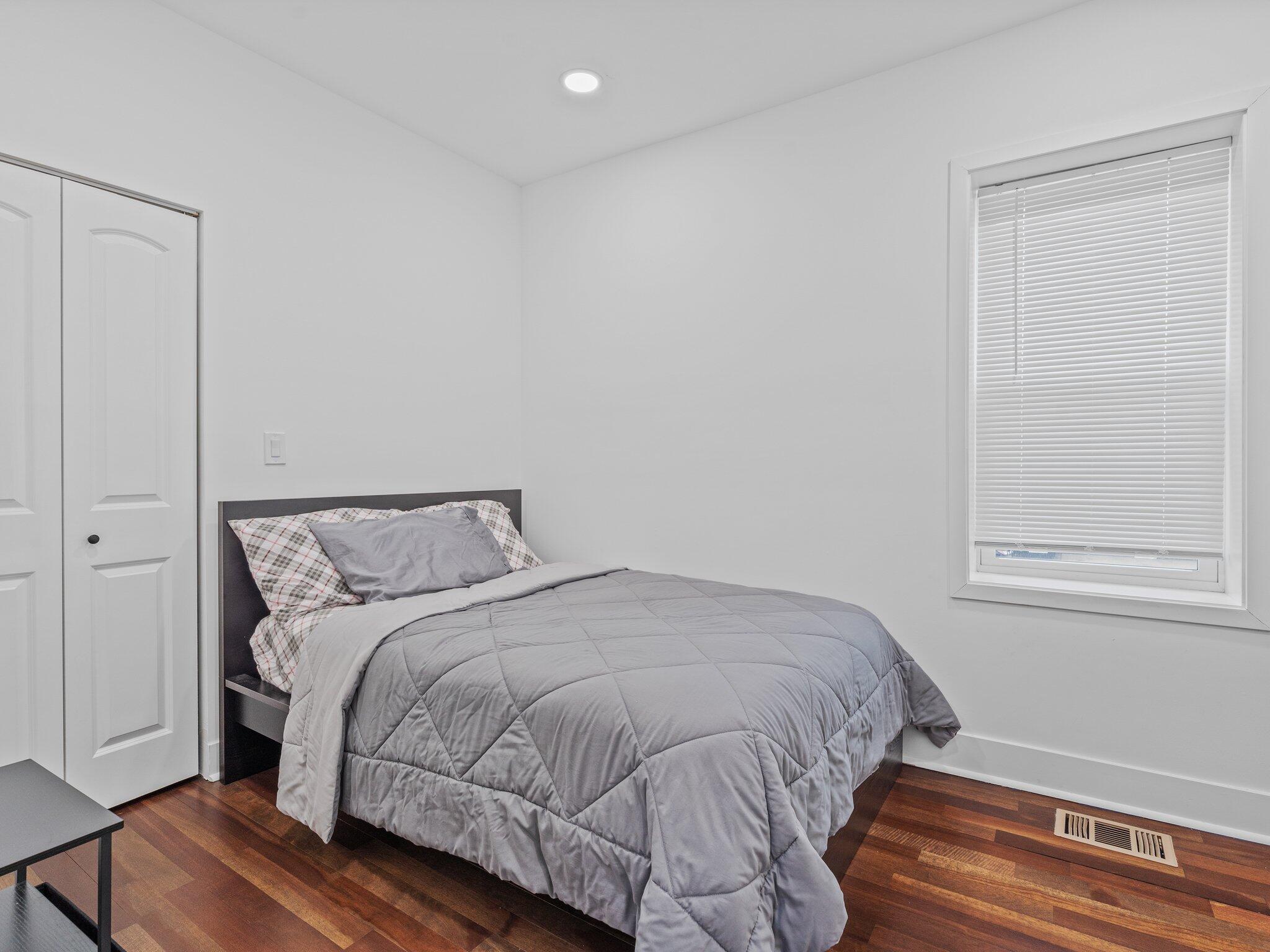 4004 Euclid Avenue, East Chicago, IN 46312; Image #11