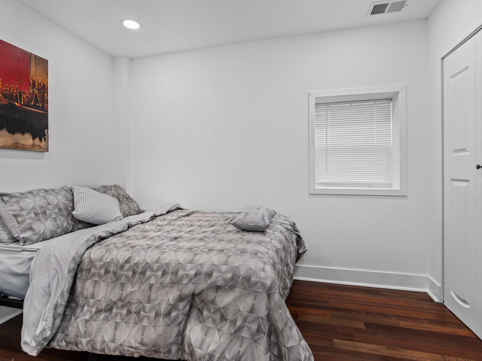 4004 Euclid Avenue, East Chicago, IN 46312; Image #26