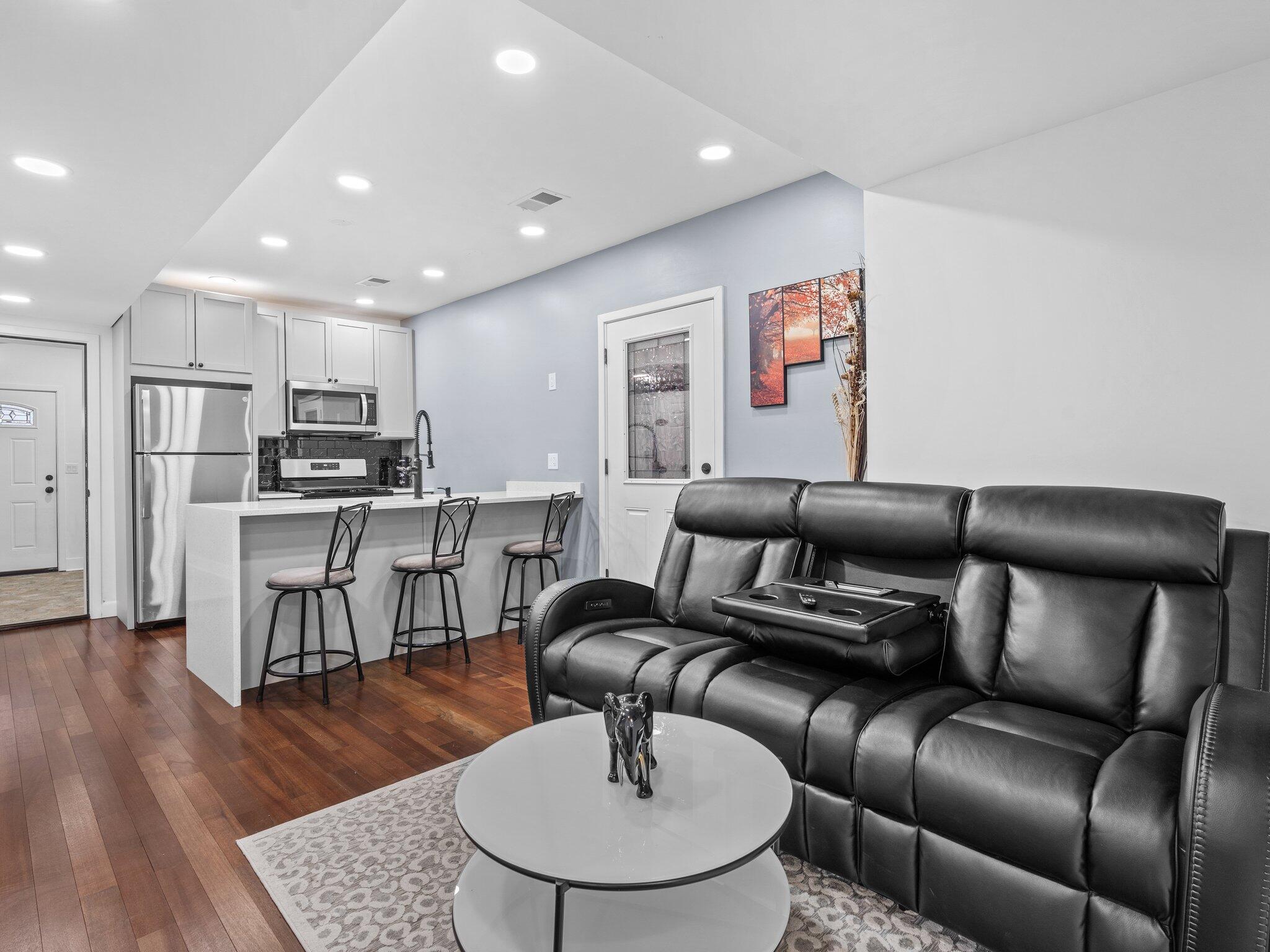 4004 Euclid Avenue, East Chicago, IN 46312; Image #8