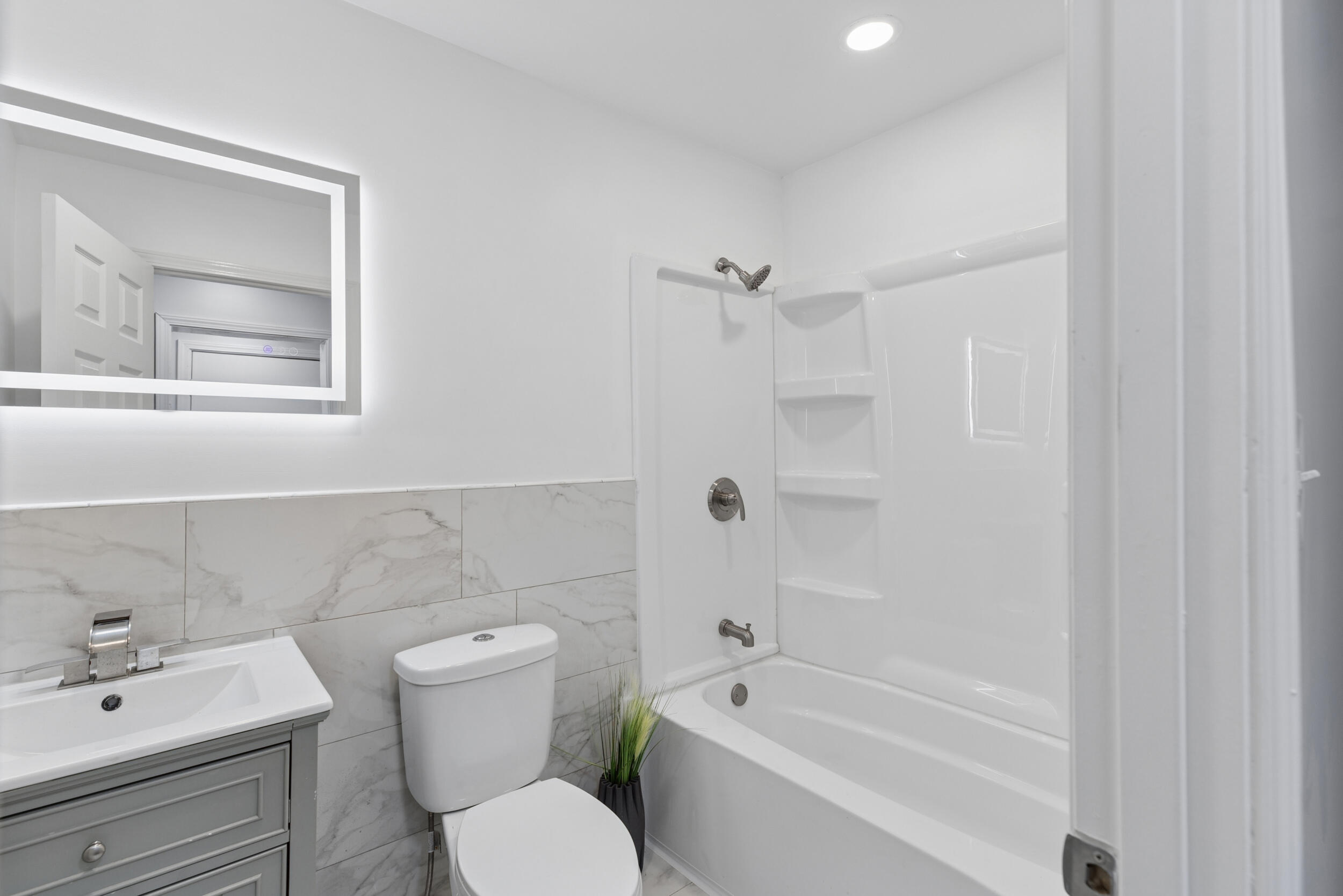 7525 Indian Boundary, Gary, IN 46403; Image #18