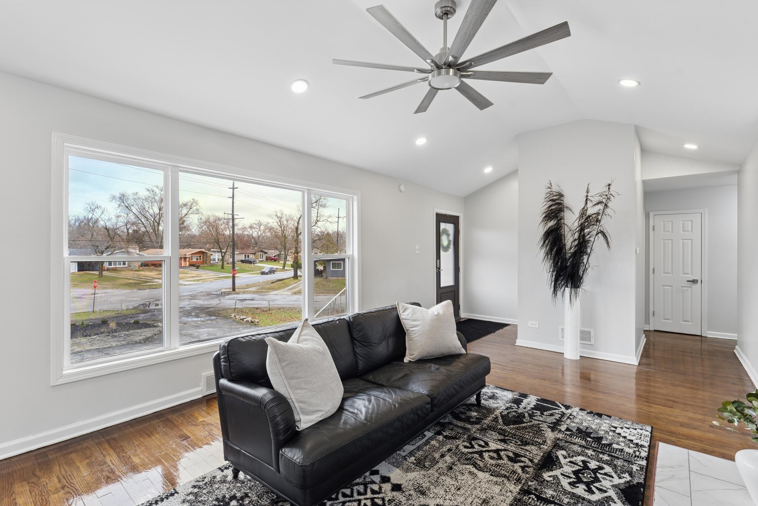 7525 Indian Boundary, Gary, IN 46403; Image #9