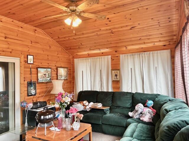 546 Gardenia Street SE, DeMotte, IN 46310; Image #12