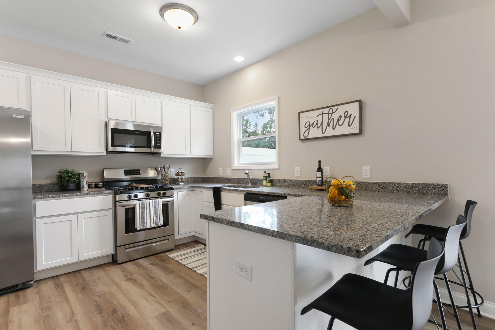 915 Paula Court, Hobart, IN 46342; Image #7
