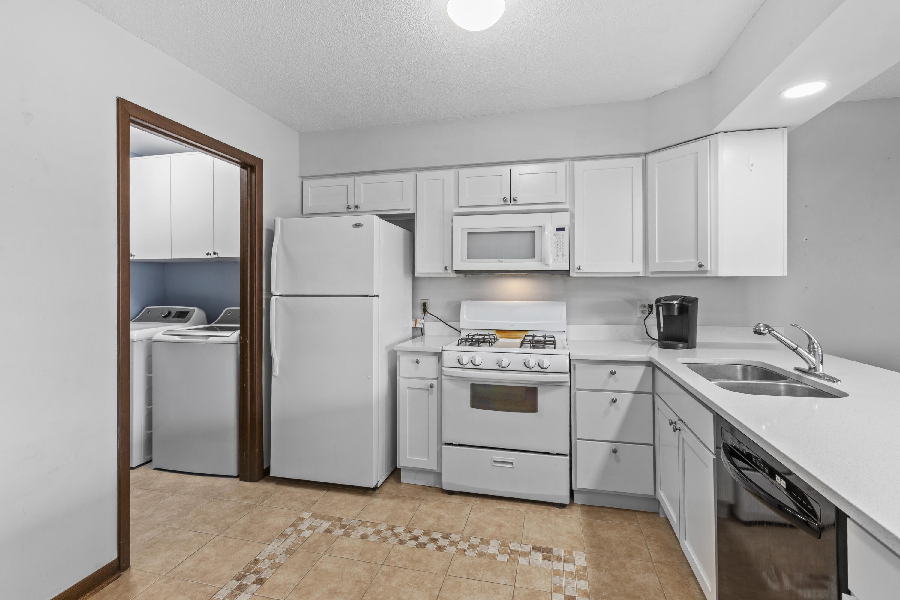2513 E Lakeshore Drive, Crown Point, IN #7, 46307; Image #7
