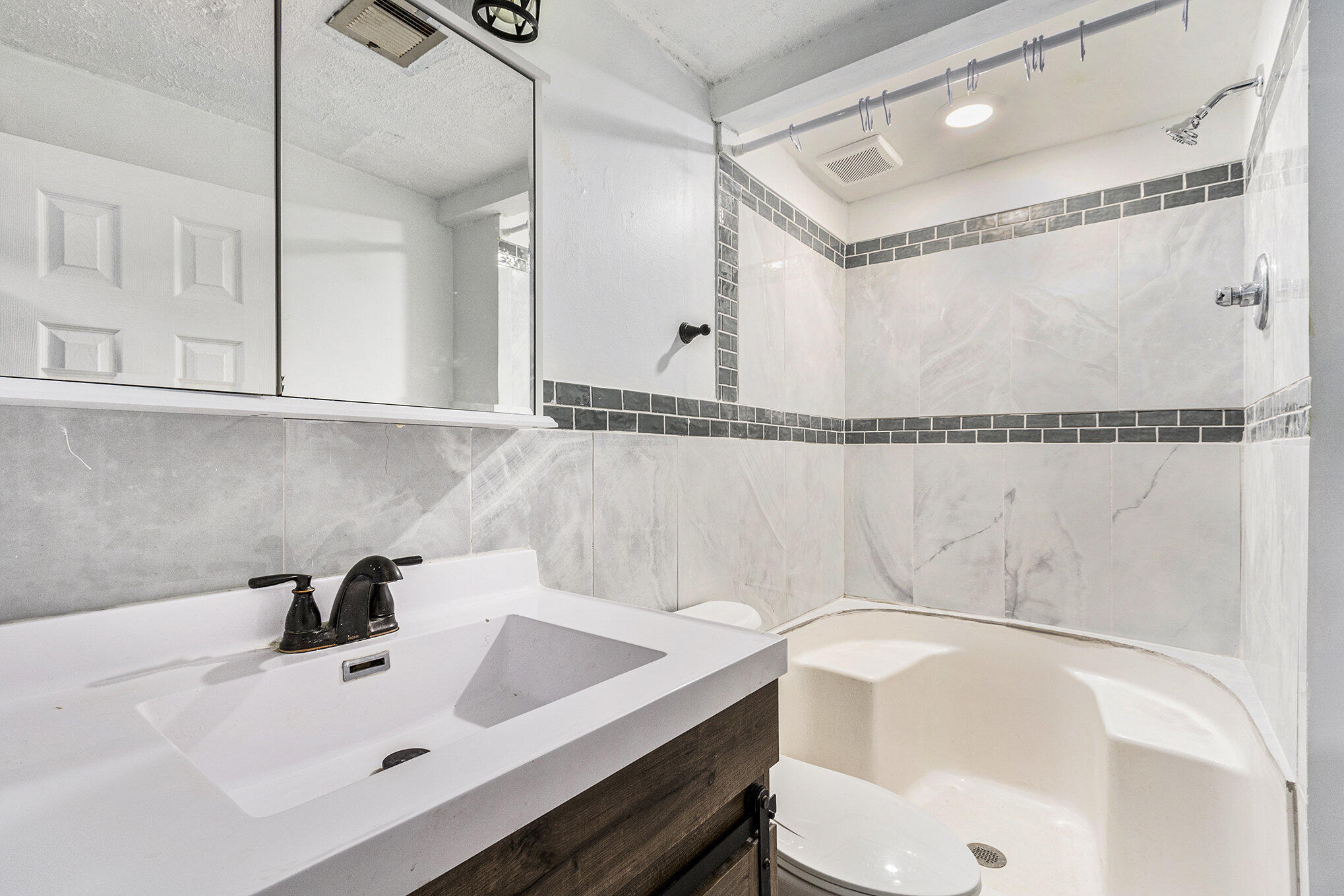 6542 O’hare Avenue, Portage, IN 46368; Image #28