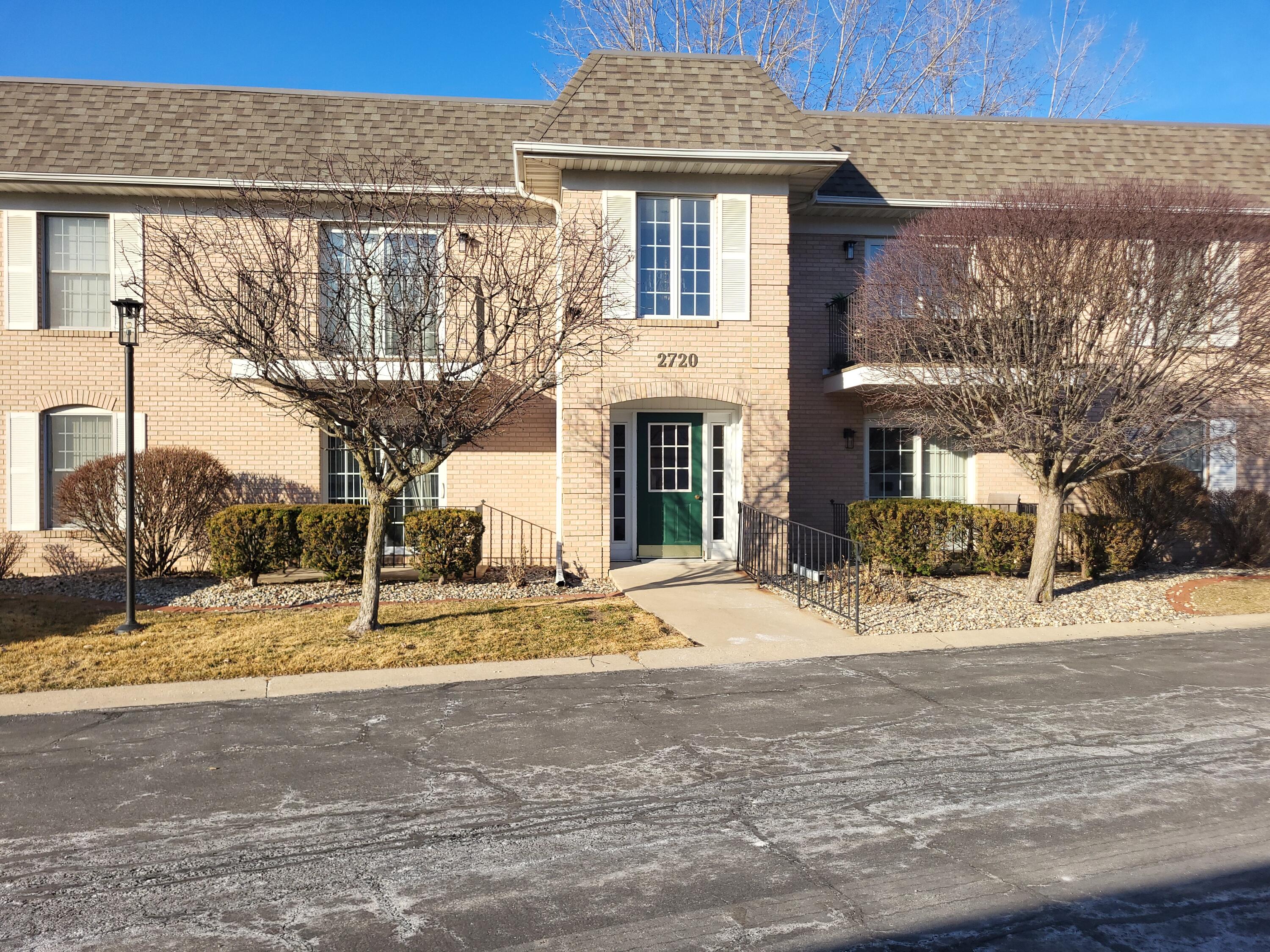 2720 Georgetowne Drive, Highland, IN #B2, 46322; Image #2