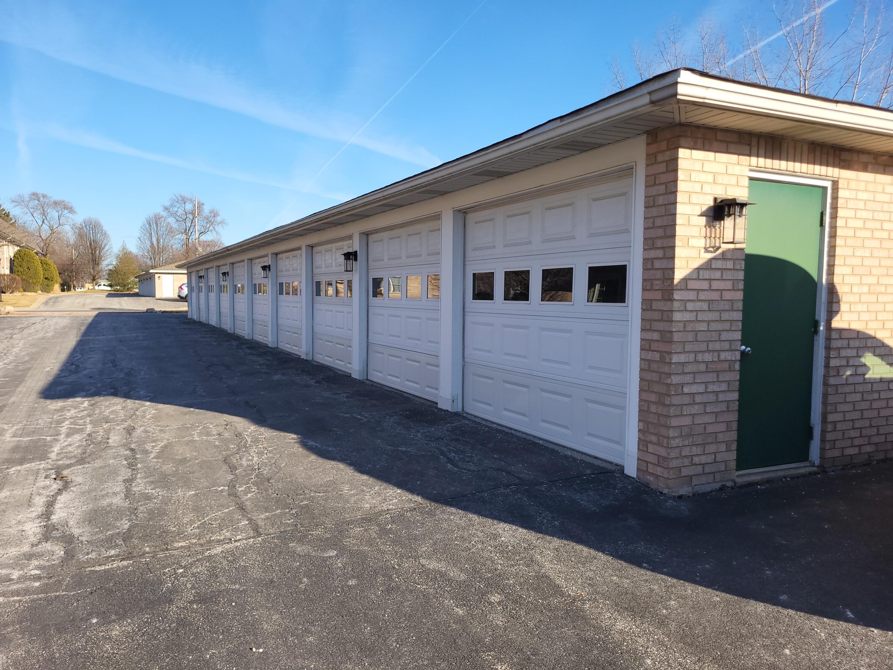 2720 Georgetowne Drive, Highland, IN #B2, 46322; Image #3