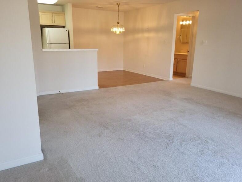 2720 Georgetowne Drive, Highland, IN #B2, 46322; Image #5