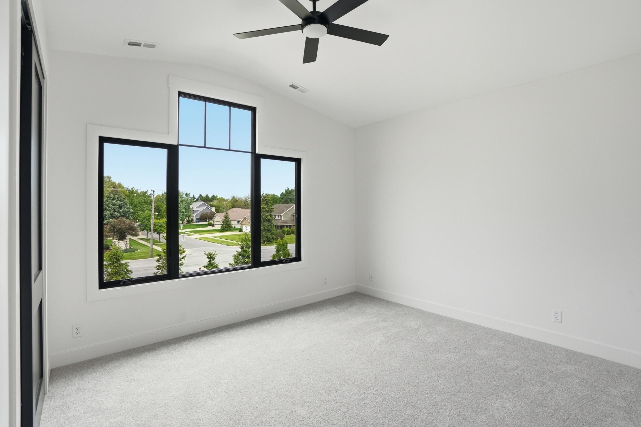 13042 Spirea Avenue, St. John, IN 46373; Image #20