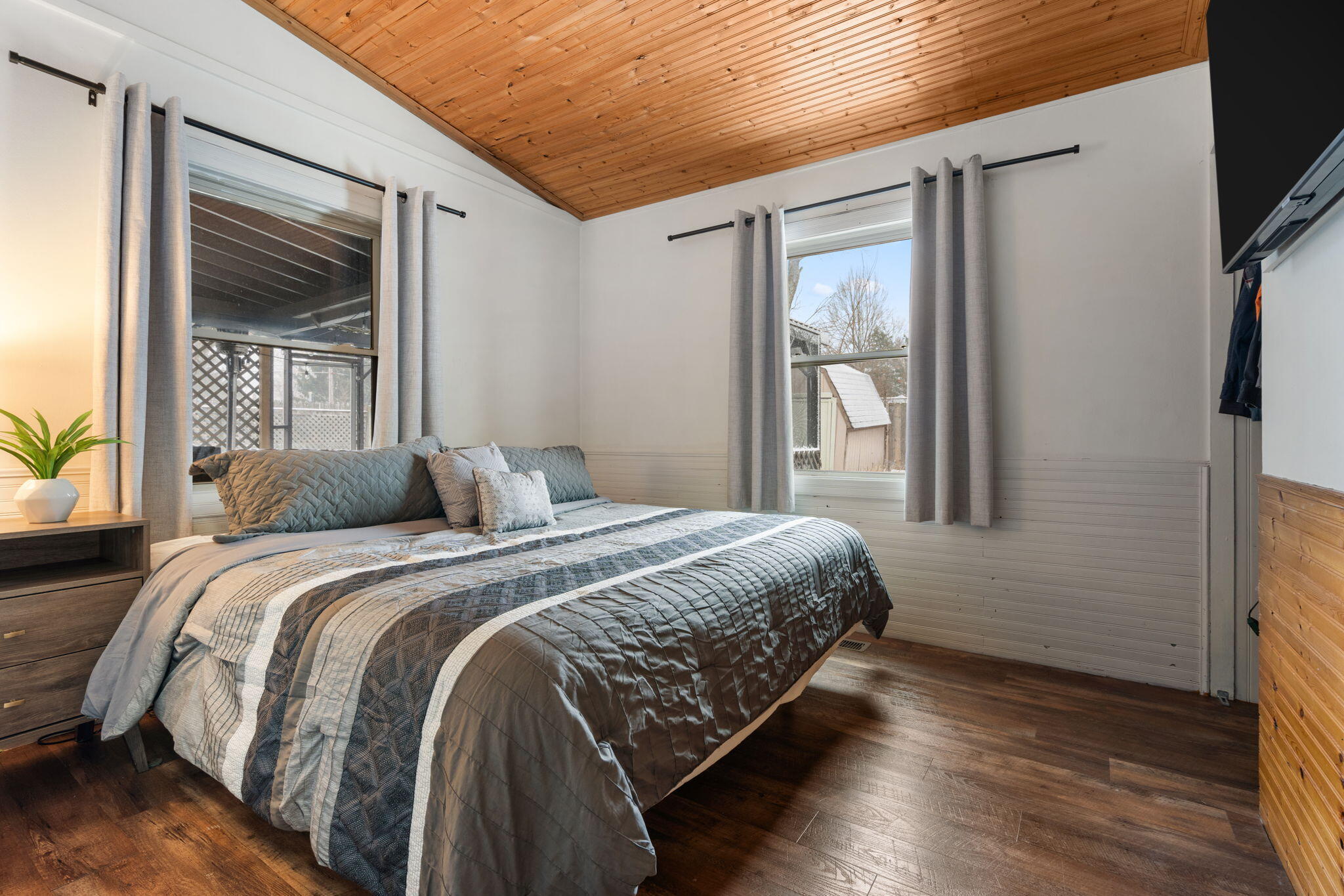 407 Michigami Trail, Porter, IN 46304; Image #8