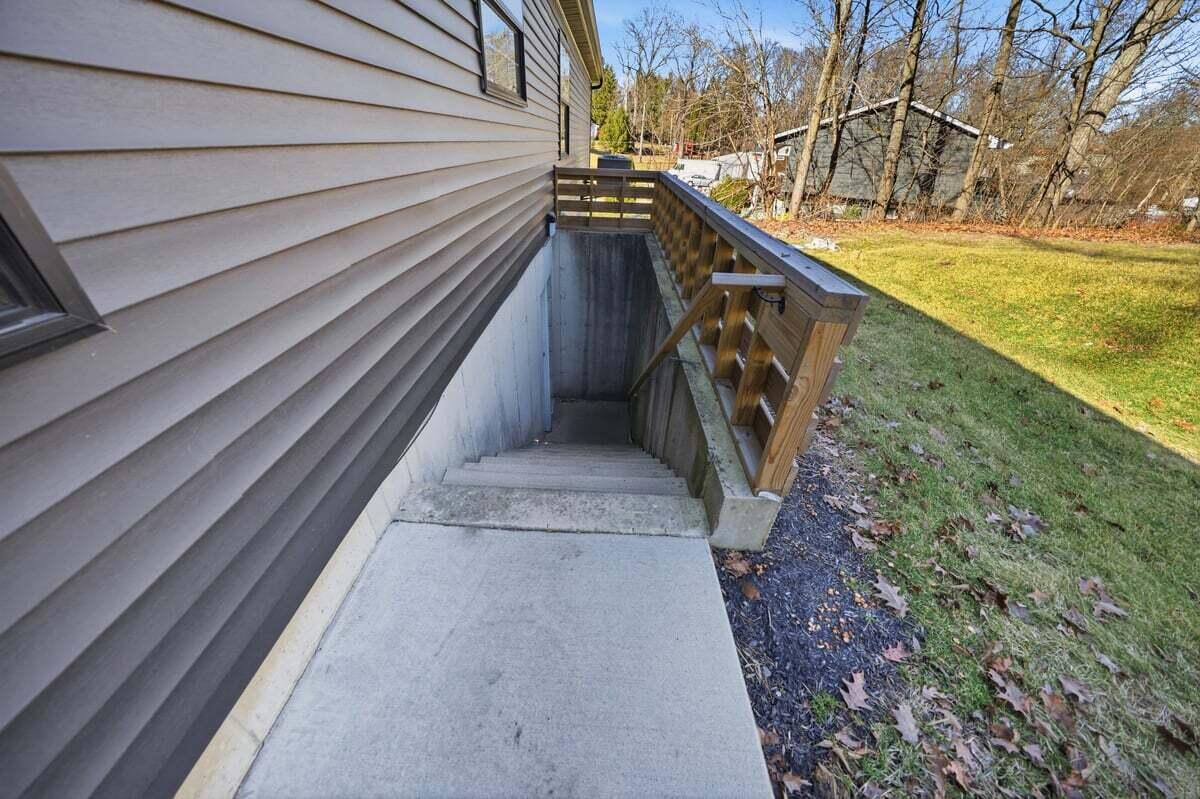 12215 S Cline Avenue, Crown Point, IN 46307; Image #19
