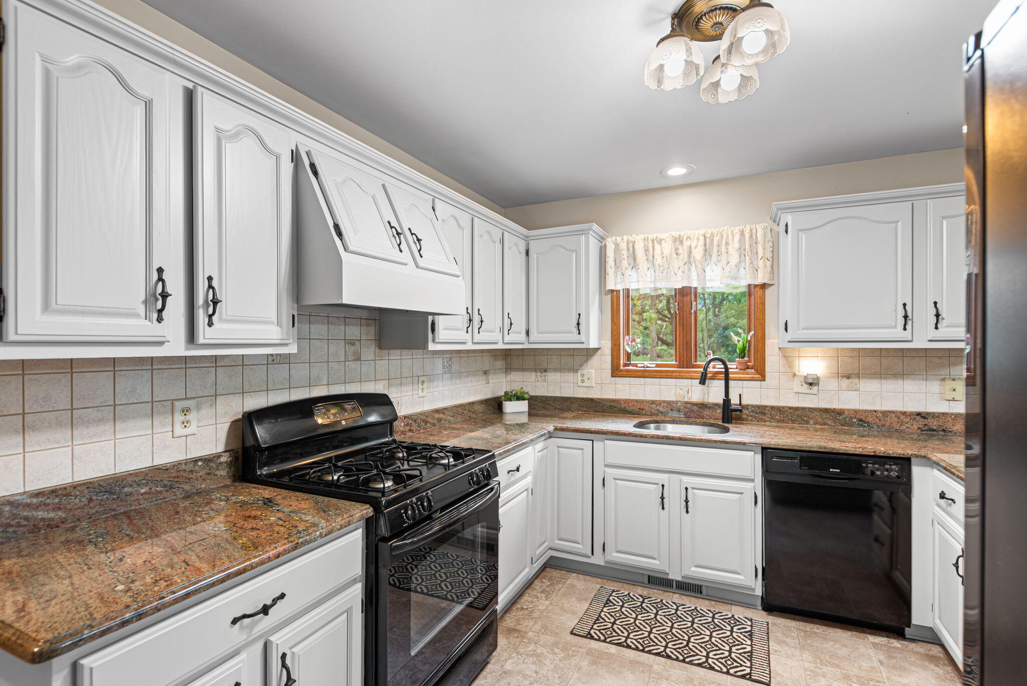 124 County Rd 350 W, Valparaiso, IN 46385; Image #6