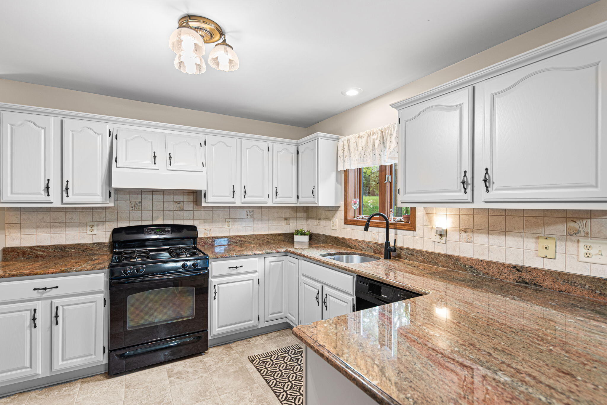 124 County Rd 350 W, Valparaiso, IN 46385; Image #7